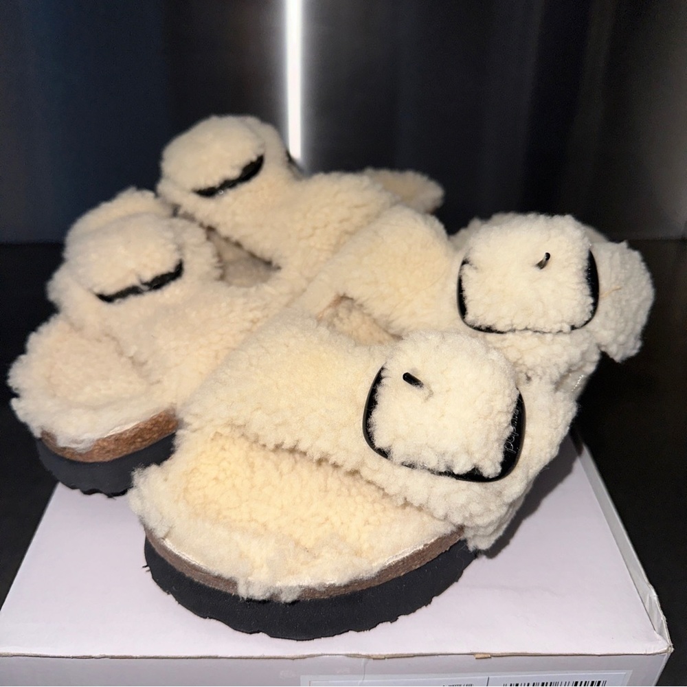 Last Pair!!! Birkenstock Papillo Arizona Big Buckle Teddy Shearling sandals. New - Picture 4 of 6